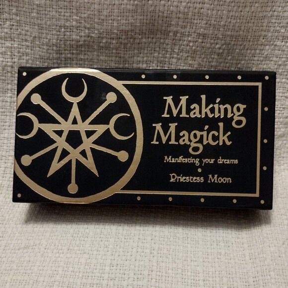Making Magick: Manifesting Your Dreams (Rockpool Mini Cards) - Picture 1 of 14